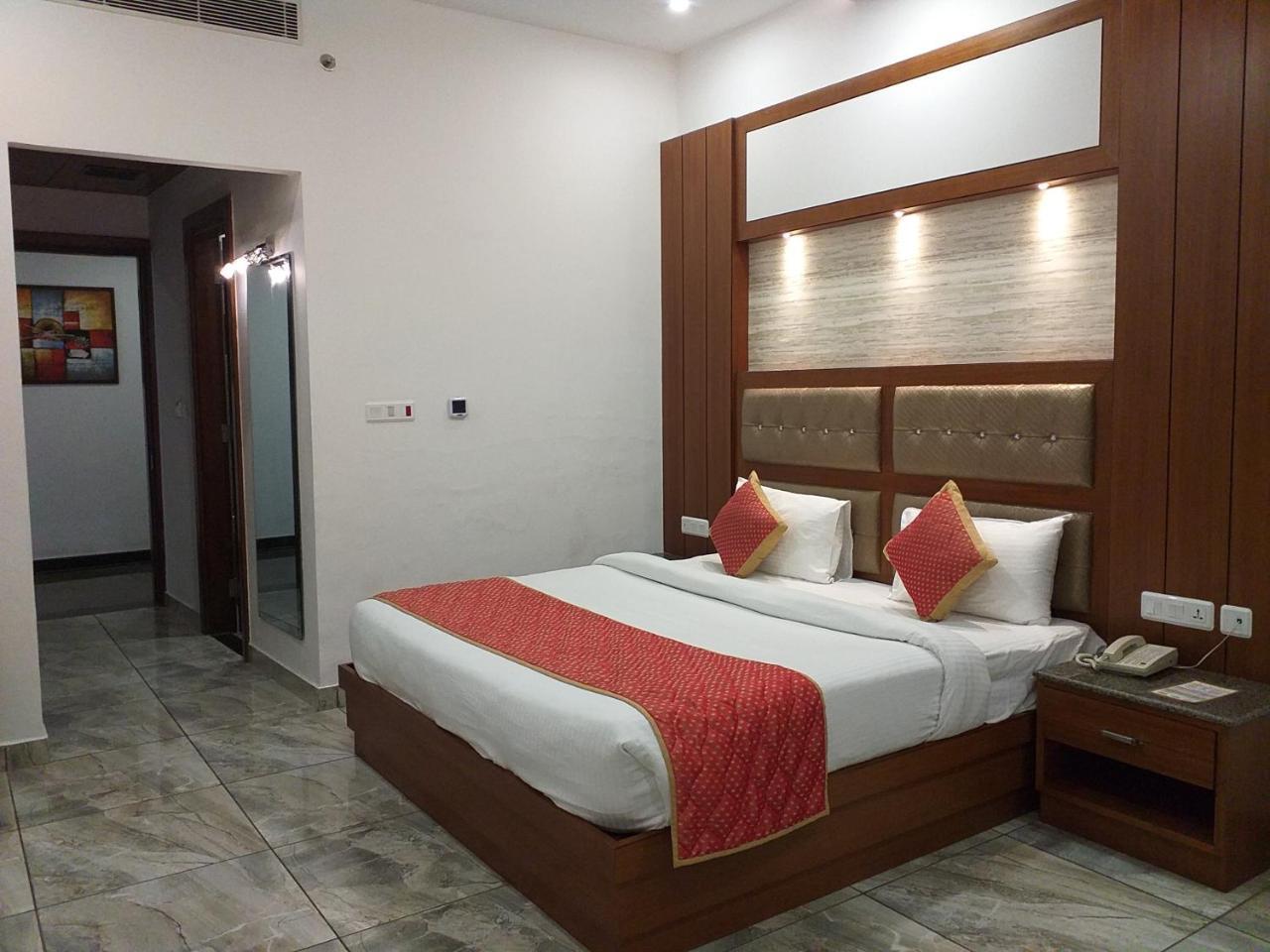 Grand Hotel Nawanshahr Nawashahr Luaran gambar